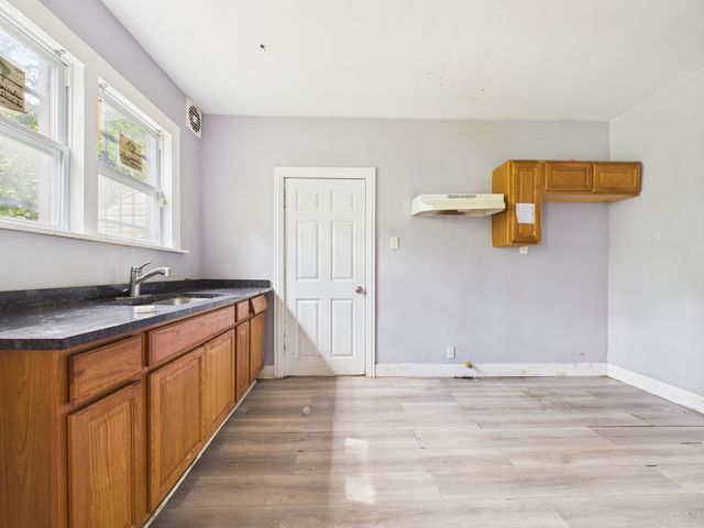 12047 S Michigan Avenue, Chicago, IL 60628