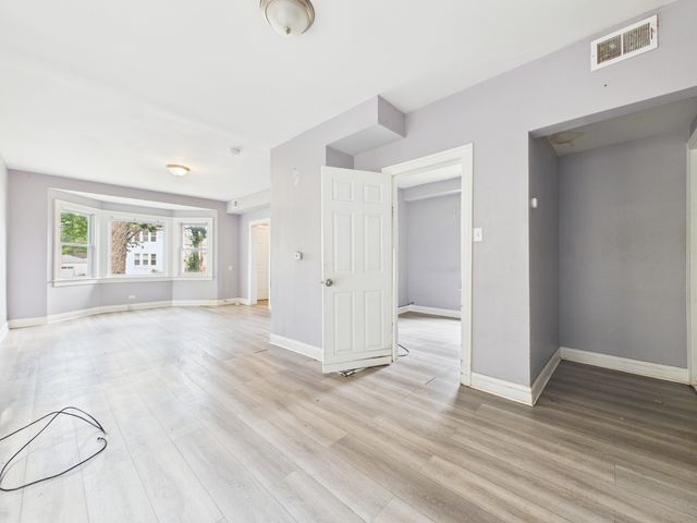12047 S Michigan Avenue, Chicago, IL 60628