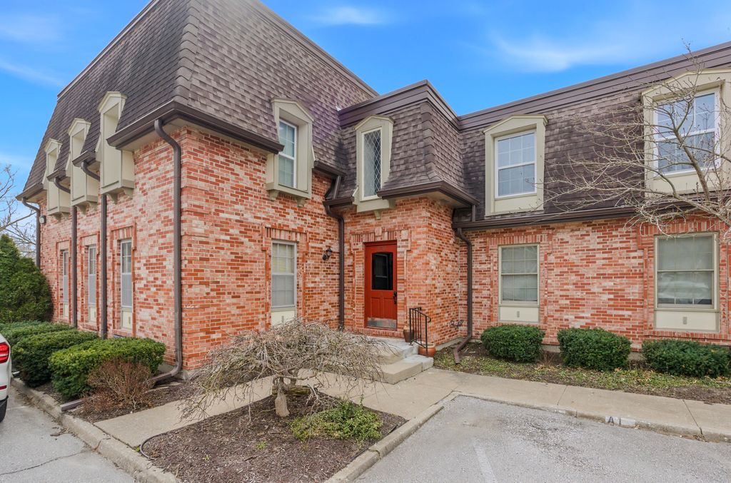 2710 ROLLINS RD A-3, Columbia, MO 65203