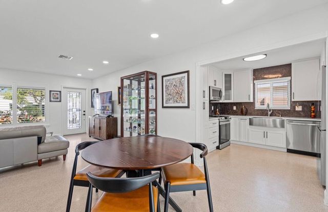 4710 NE 3rd Terrace, Oakland Park, FL 33334