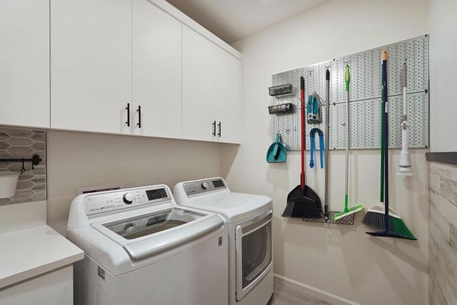 2331 Henri Ln, Lodi, CA 95242