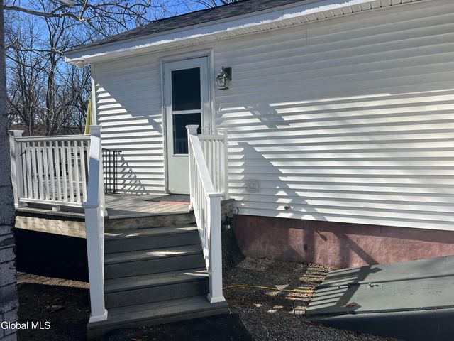 168 County Route 27B, Claverack, NY 12534