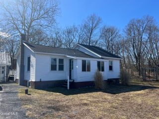 168 County Route 27B, Claverack, NY 12534