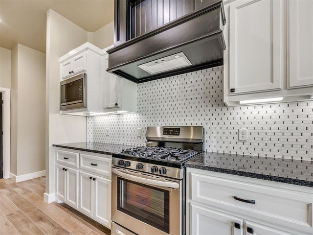 1124 NW 17th Place, Newcastle, OK 73065