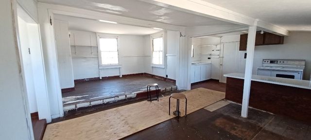 2676 Kalanikahua Rd, Haiku, HI 96708