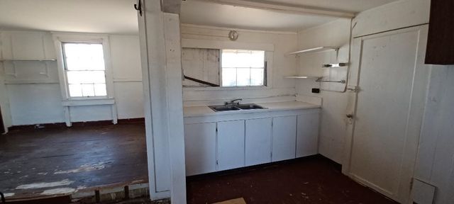 2676 Kalanikahua Rd, Haiku, HI 96708