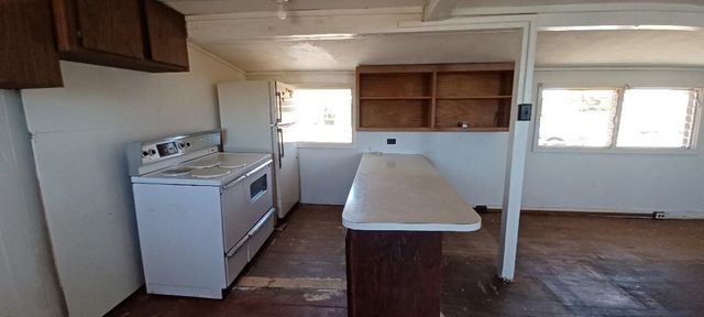 2676 Kalanikahua Rd, Haiku, HI 96708