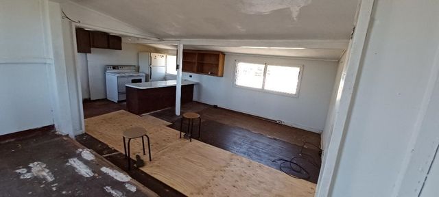 2676 Kalanikahua Rd, Haiku, HI 96708