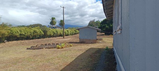 2676 Kalanikahua Rd, Haiku, HI 96708