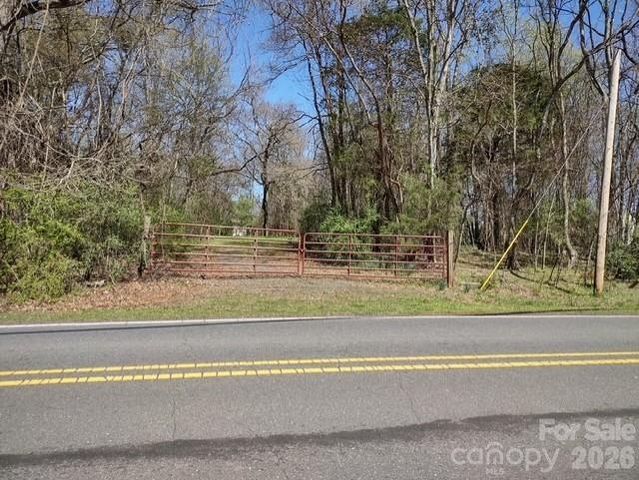 6716 Rock Island Road, Charlotte, NC 28278