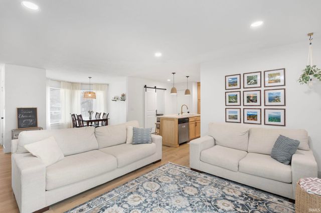 2221 Portage Avenue, South Bend, IN 46616