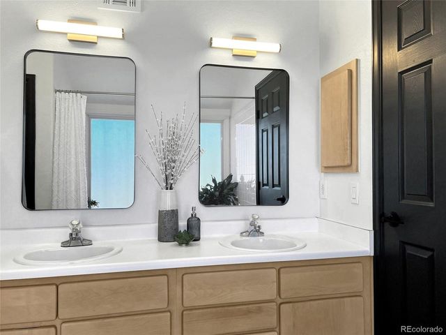 23629 Genesee Village Rd G, Golden, CO 80401