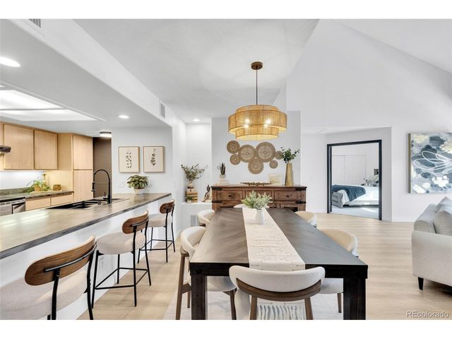 23629 Genesee Village Rd G, Golden, CO 80401