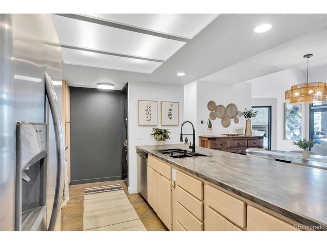 23629 Genesee Village Rd G, Golden, CO 80401