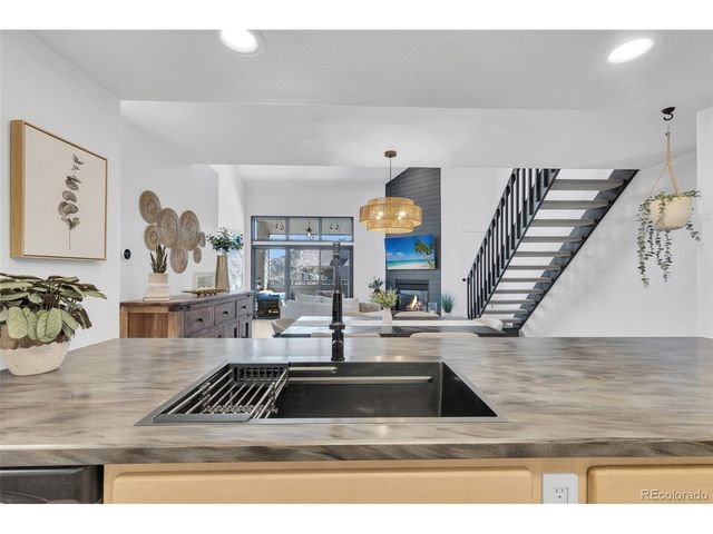 23629 Genesee Village Rd G, Golden, CO 80401