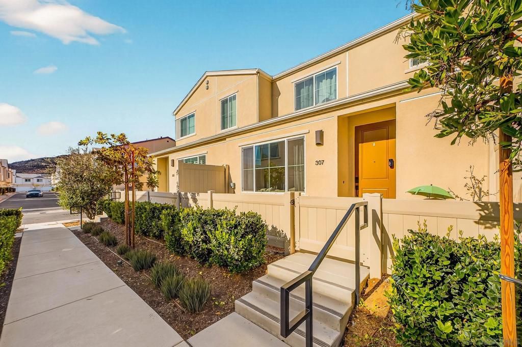 307 Seedling Way, Fallbrook, CA 92028