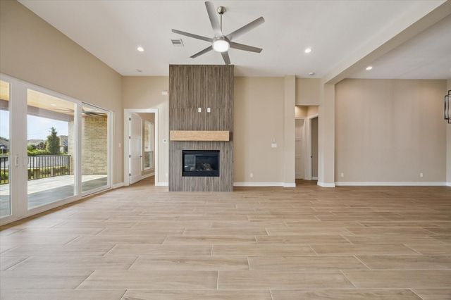 606 Appia Drive, Kemah, TX 77565