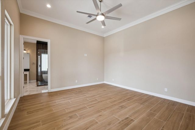 606 Appia Drive, Kemah, TX 77565