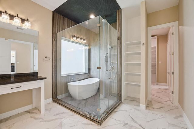 606 Appia Drive, Kemah, TX 77565