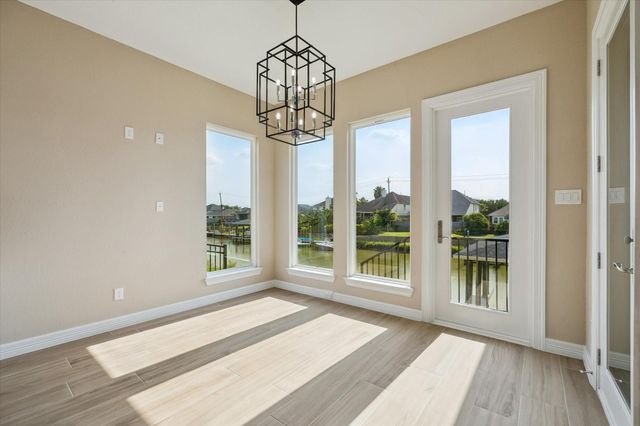 606 Appia Drive, Kemah, TX 77565
