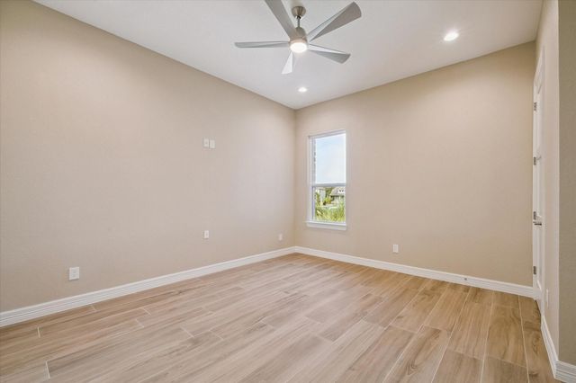 606 Appia Drive, Kemah, TX 77565