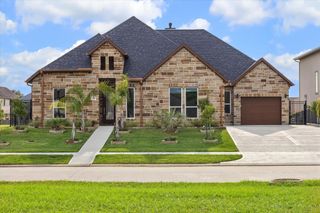 606 Appia Drive, Kemah, TX 77565