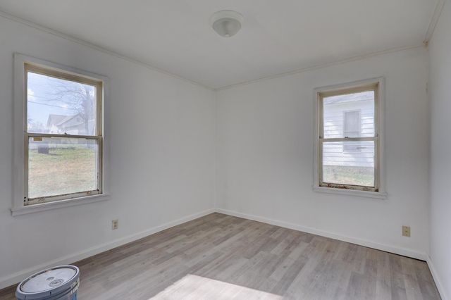 1014 Sycamore, Carthage, MO 64836