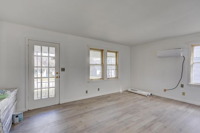 1014 Sycamore, Carthage, MO 64836