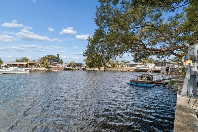 1147 RUSHMORE DRIVE, Holiday, FL 34690