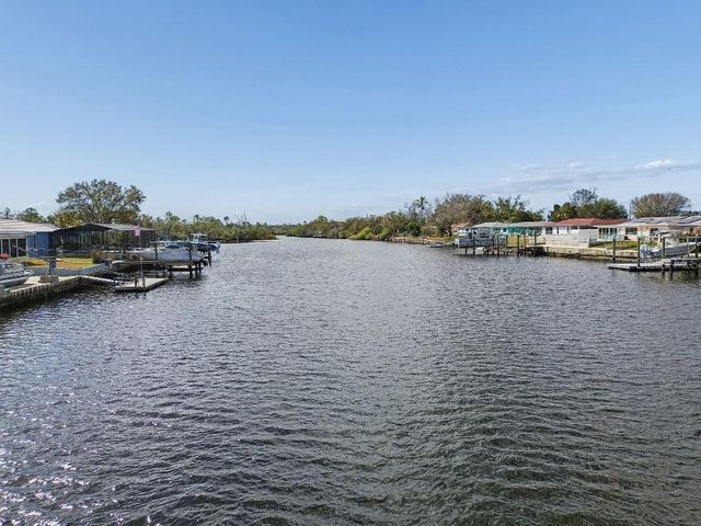 1147 RUSHMORE DRIVE, Holiday, FL 34690