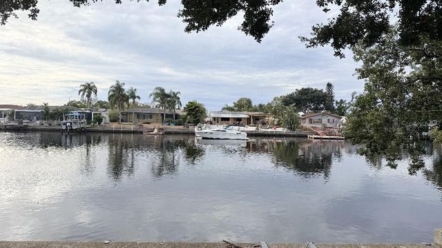 1147 RUSHMORE DRIVE, Holiday, FL 34690