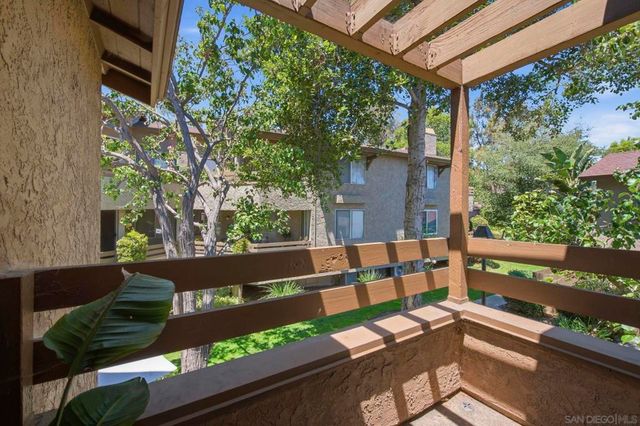 7421 Mission Trails Dr 132, Santee, CA 92071