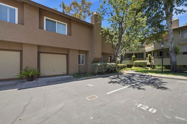 7421 Mission Trails Dr 132, Santee, CA 92071