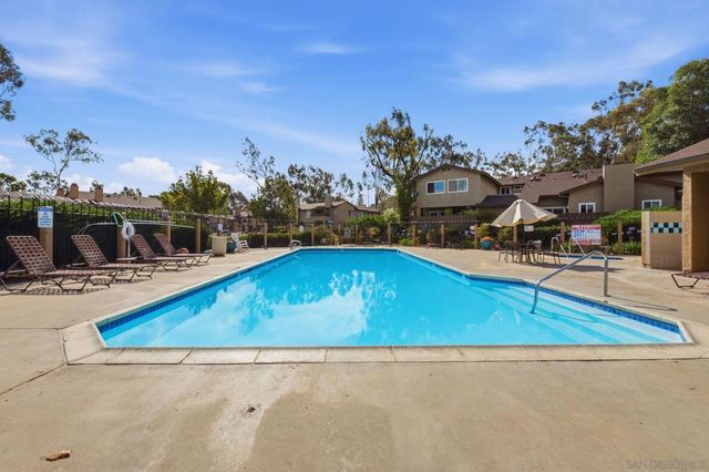 7421 Mission Trails Dr 132, Santee, CA 92071