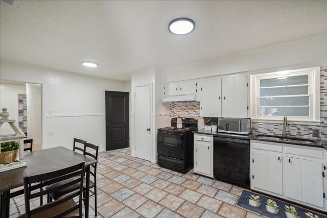 1460 Forrest Drive, Canton, TX 75103