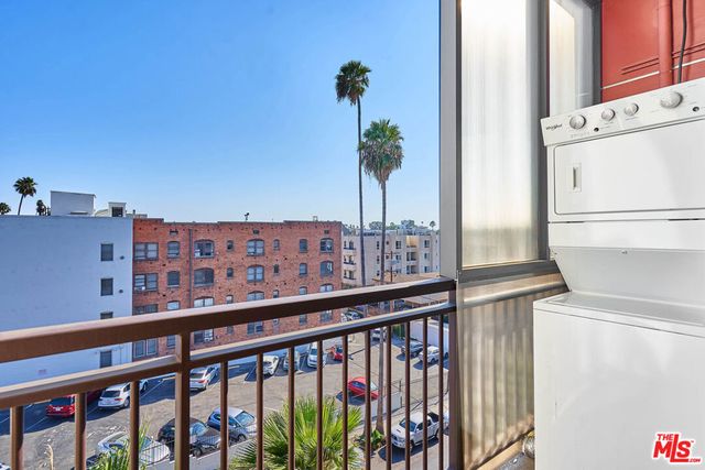 345 S Gramercy Place PH2, Los Angeles, CA 90020