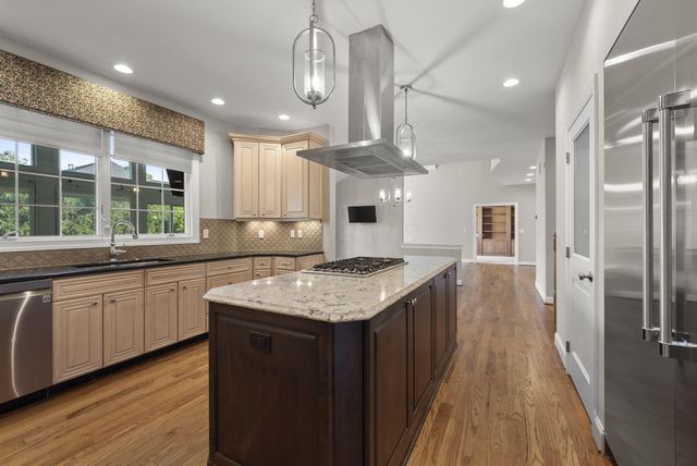 4862 Vista Ridge Drive, Dublin, OH 43017