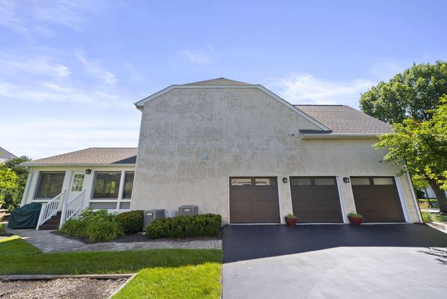 4862 Vista Ridge Drive, Dublin, OH 43017