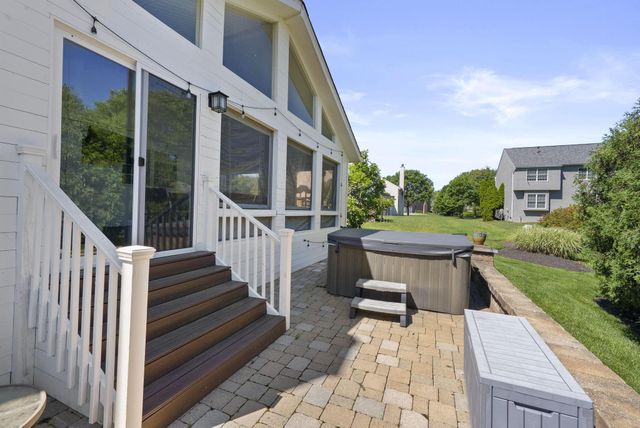 4862 Vista Ridge Drive, Dublin, OH 43017