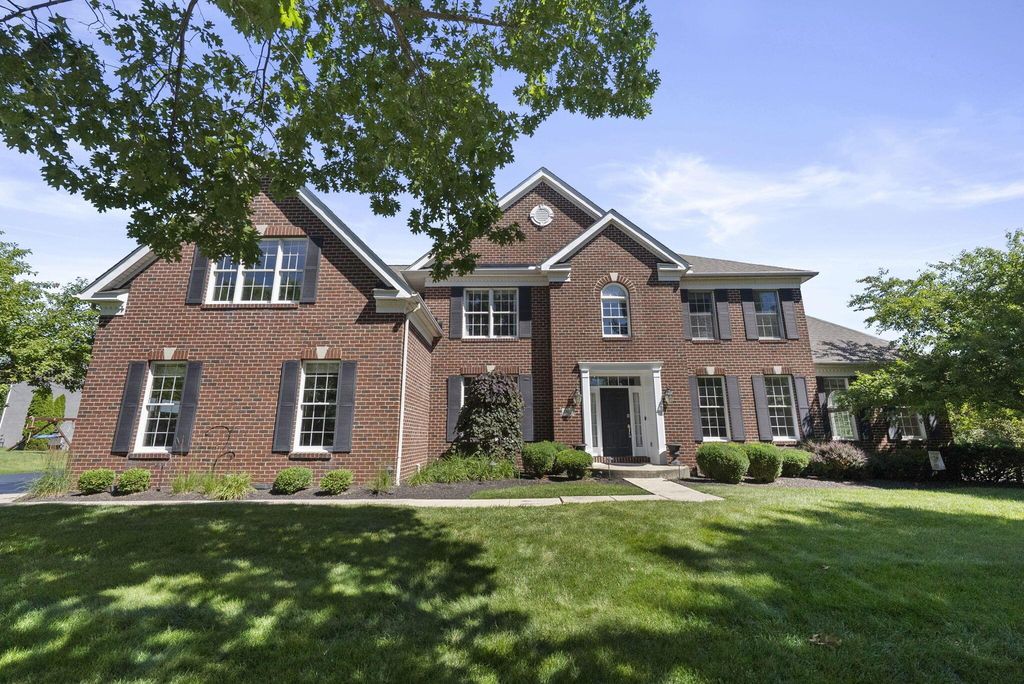 4862 Vista Ridge Drive, Dublin, OH 43017