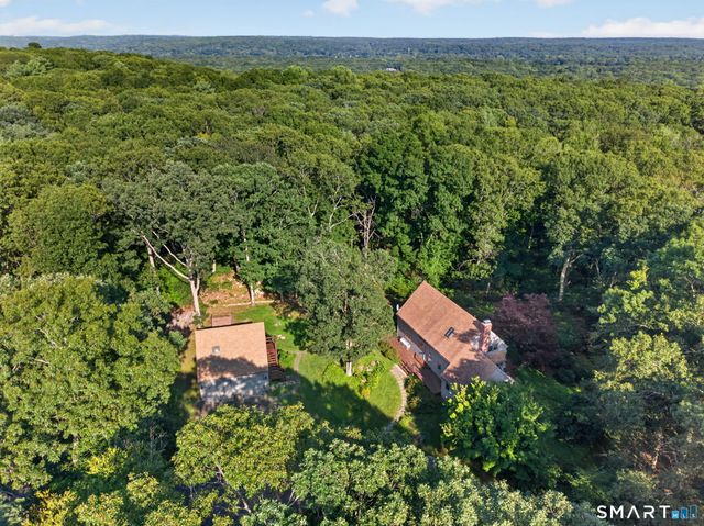 9 Mansewood Road, Old Lyme, CT 06371