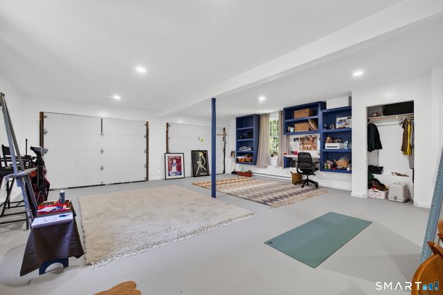 9 Mansewood Road, Old Lyme, CT 06371