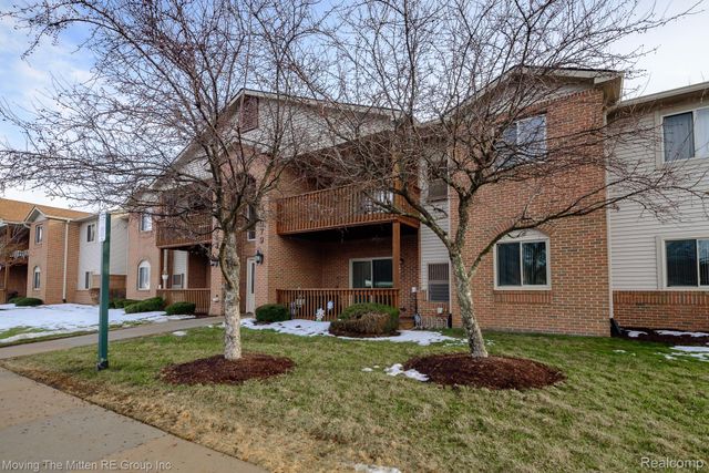 46075 Tallgrass Court, Van Buren Charter Township, MI 48111