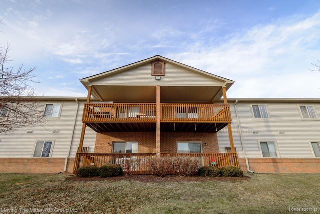 46075 Tallgrass Court, Van Buren Charter Township, MI 48111