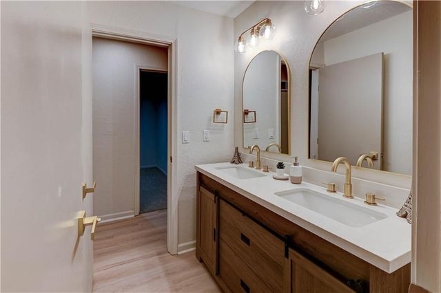 110 Erin Street, Buckner, MO 64016