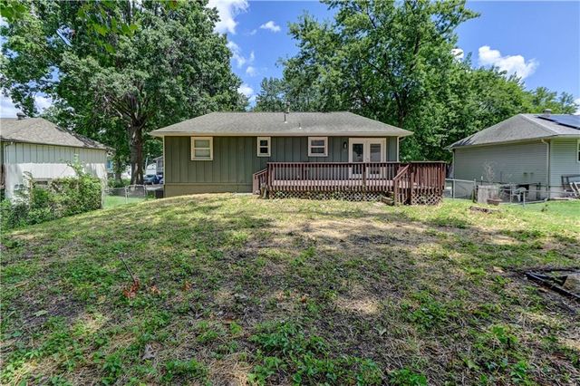 110 Erin Street, Buckner, MO 64016
