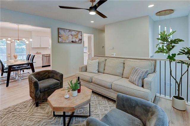 110 Erin Street, Buckner, MO 64016