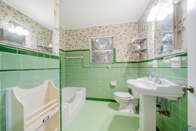 1502 McCann Rd, Longview, TX 75601