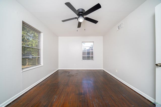 1502 McCann Rd, Longview, TX 75601