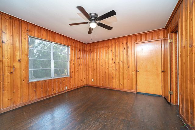 1502 McCann Rd, Longview, TX 75601